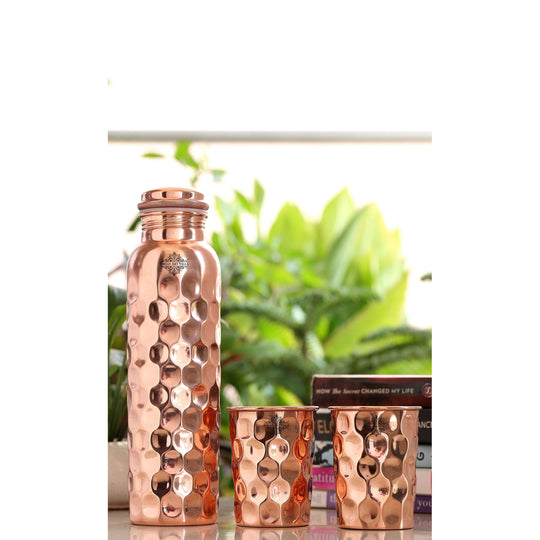 Indian Art Villa Pure Copper Drinkware Gift Set of Diamond Hammered Design 1 Bottle & 2 Glass With Royal Blue Gift Box, Bithday & Parties, Bottle & Glass